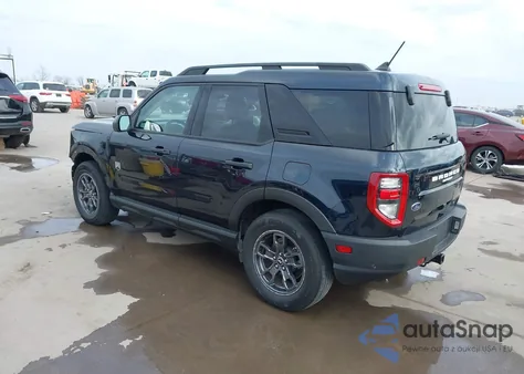 2022 Ford Bronco Sport Big Bend z USA, uszkodzony, nr VIN 3FMCR9B65NRD16702